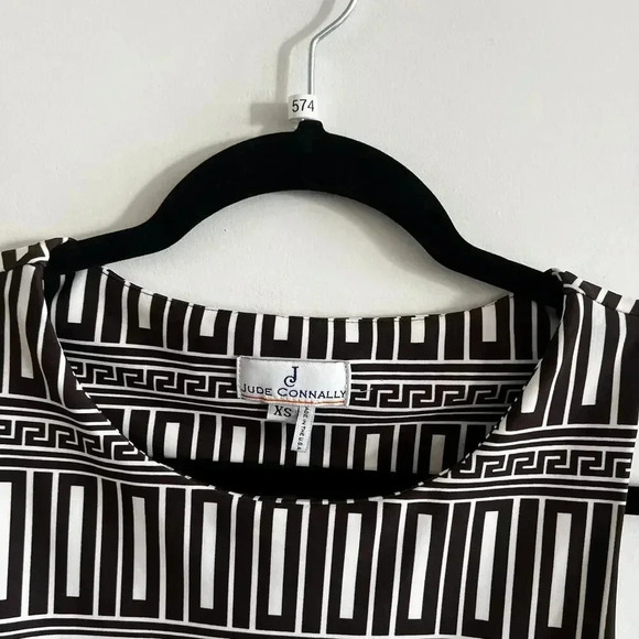 Jude Connally Beth XS Brown and White stretch Pattern Dress - Picture 3 of 5